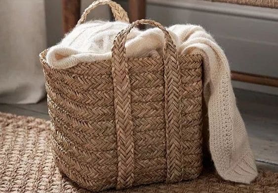 سبد حصیری دسته دار مناسب جابجایی آسان